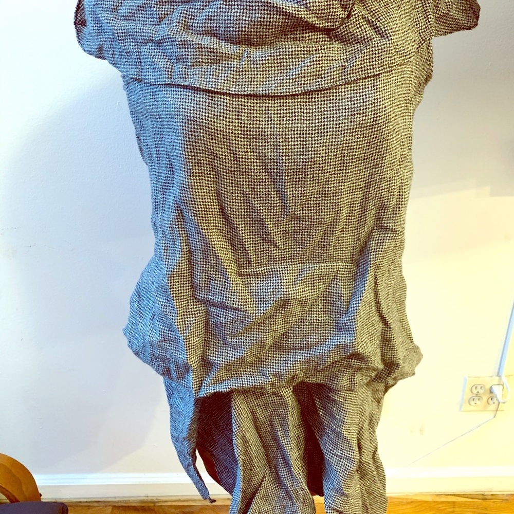 Morgane Le Fay, grey tweed asymmetrical boat neck